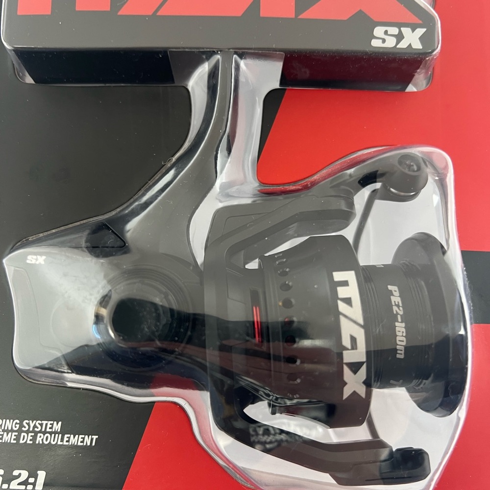 Abu Garcia Max SX Spinning Fishing Reel 3000 Size Reel Fishing Gear 7 Bearing - Picture 8 of 15
